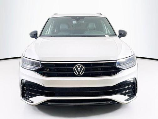 2024 Volkswagen Tiguan 2.0T SE R-Line Black 4MOTION