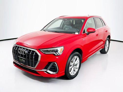 2023 Audi Q3 S line Premium