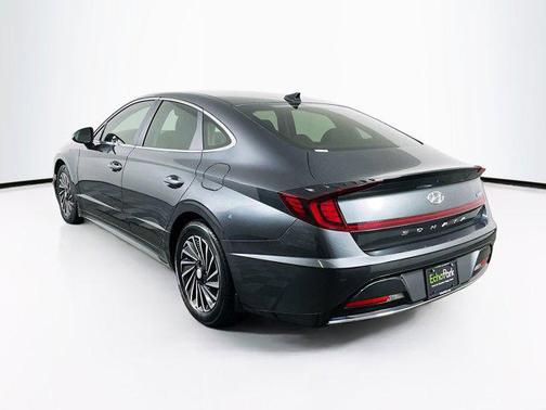 2020 Hyundai SONATA Hybrid SE