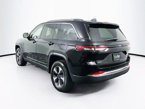 2022 Jeep Grand Cherokee 4xe Base