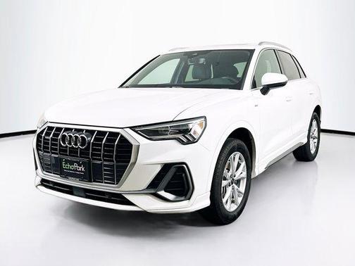 2024 Audi Q3 Premium 45 TFSI S line quattro Tiptronic