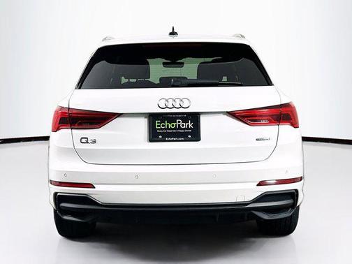 2024 Audi Q3 Premium 45 TFSI S line quattro Tiptronic