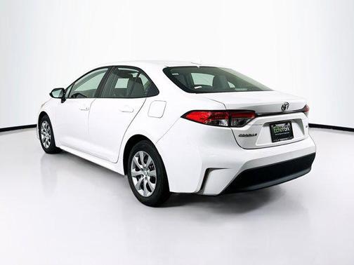 Ice Cap 2024 Toyota Corolla LE