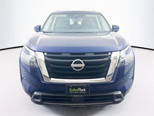 2024 Nissan Pathfinder SV FWD