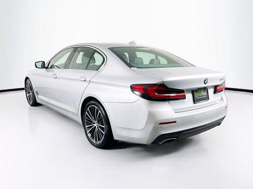 2021 BMW 530 530i