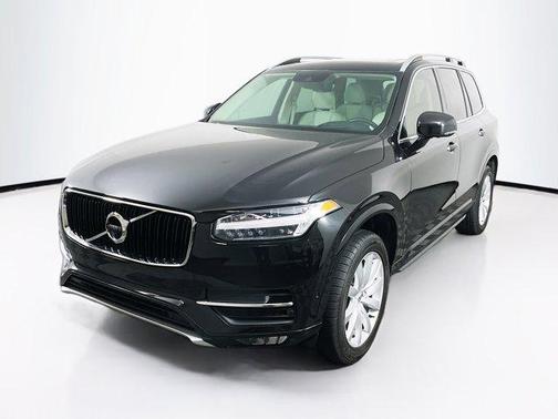 2018 Volvo XC90 T5 Momentum
