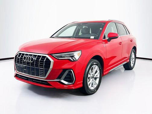 2024 Audi Q3 Premium 45 TFSI S line quattro Tiptronic
