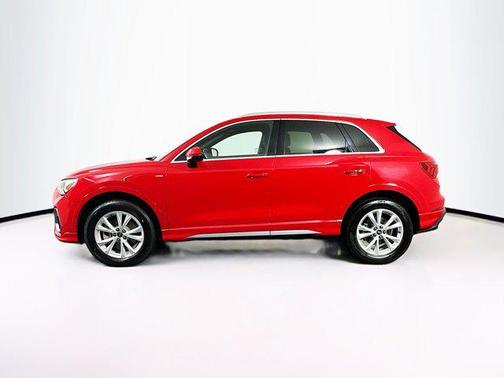 2024 Audi Q3 Premium 45 TFSI S line quattro Tiptronic