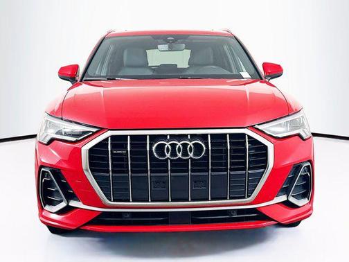 2024 Audi Q3 Premium 45 TFSI S line quattro Tiptronic
