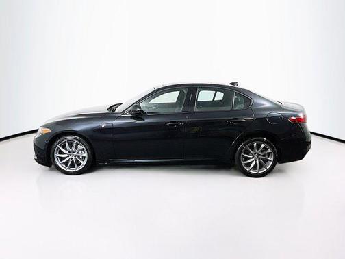 2022 Alfa Romeo Giulia Ti