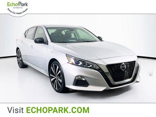 2021 Nissan Altima SR FWD