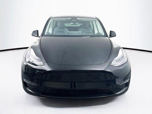 2025 Tesla Model Y Long Range Dual Motor All-Wheel Drive