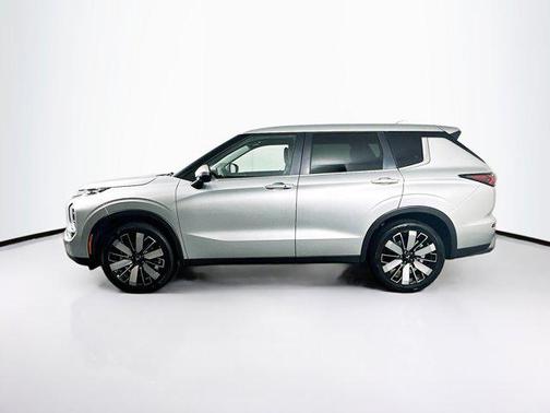 2025 Mitsubishi Outlander SE 2.5 2WD