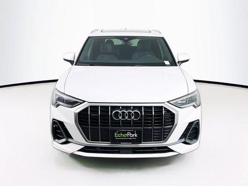 2023 Audi Q3 S line Premium