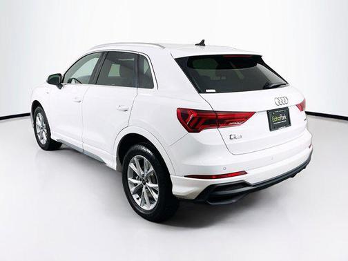 2023 Audi Q3 S line Premium