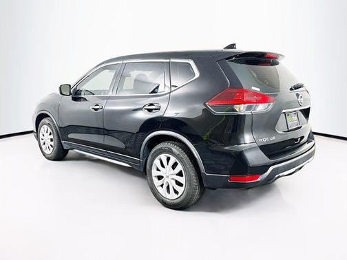 Magnetic Black Pearl 2020 Nissan Rogue S
