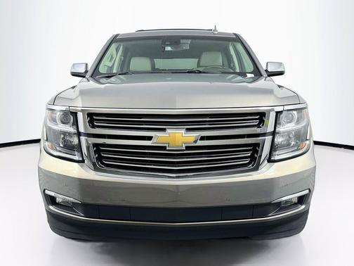 Pepperdust Metallic 2017 Chevrolet Tahoe Premier