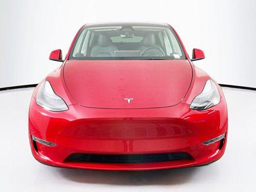 2022 Tesla Model Y Long Range Dual Motor All-Wheel Drive