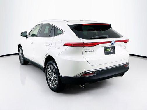 2022 Toyota Venza XLE