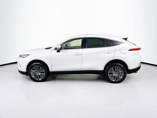 2022 Toyota Venza XLE