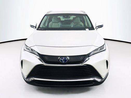 2022 Toyota Venza XLE