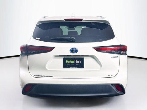 2020 Toyota Highlander Hybrid XLE