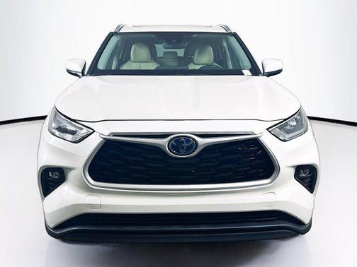 2020 Toyota Highlander Hybrid XLE