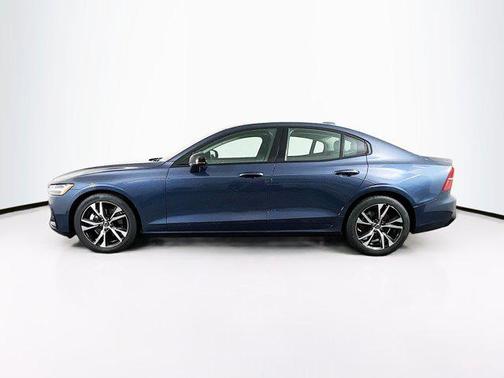 2024 Volvo S60 B5 Core Dark Theme