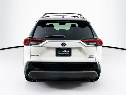 2019 Toyota RAV4 Hybrid SE