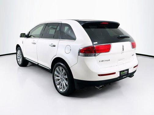 2015 Lincoln MKX Base