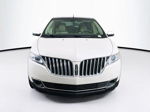 2015 Lincoln MKX Base