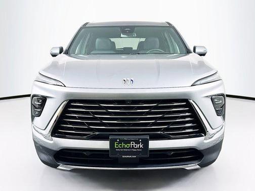 2025 Buick Enclave Preferred FWD