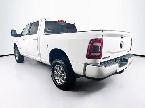 2024 RAM 2500 Laramie Crew Cab 4x4 6'4' Box