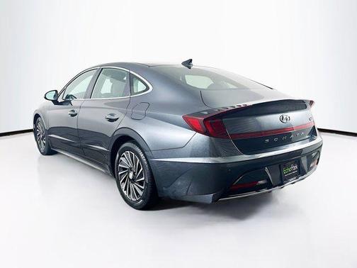2022 Hyundai SONATA Hybrid SE