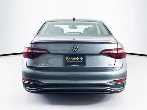 2022 Volkswagen Jetta 1.5T SE
