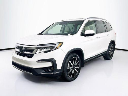 2022 Honda Pilot Touring 8-Passenger