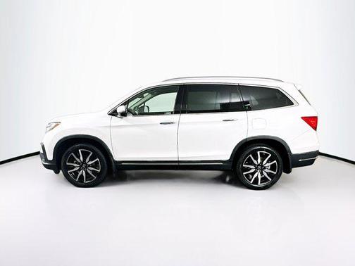 2022 Honda Pilot Touring 8-Passenger