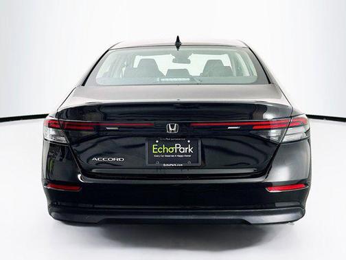 2025 Honda Accord LX 1.5T