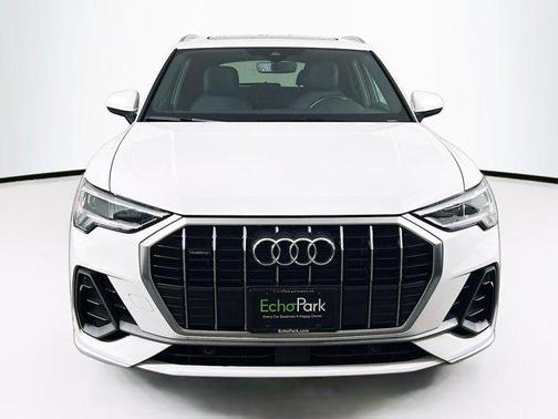2024 Audi Q3 Premium 45 TFSI S line quattro Tiptronic