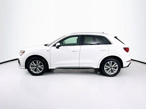 2024 Audi Q3 Premium 45 TFSI S line quattro Tiptronic
