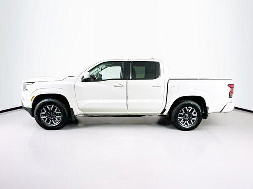 2024 Nissan Frontier SL