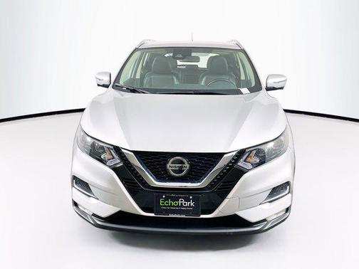 2022 Nissan Rogue Sport SV