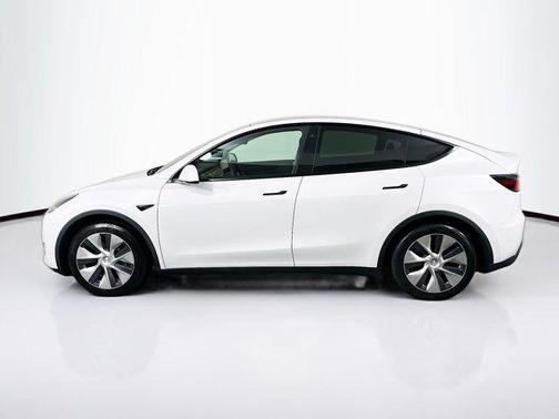 2021 Tesla Model Y Standard Range Rear-Wheel Drive