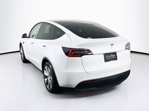 2021 Tesla Model Y Standard Range Rear-Wheel Drive