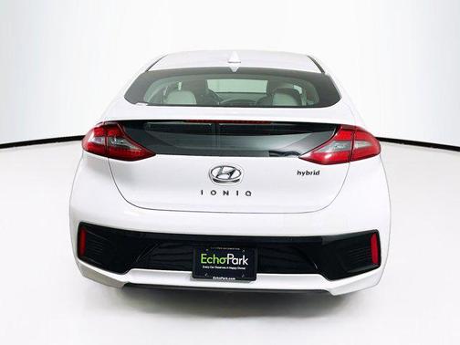 2017 Hyundai IONIQ Hybrid Limited
