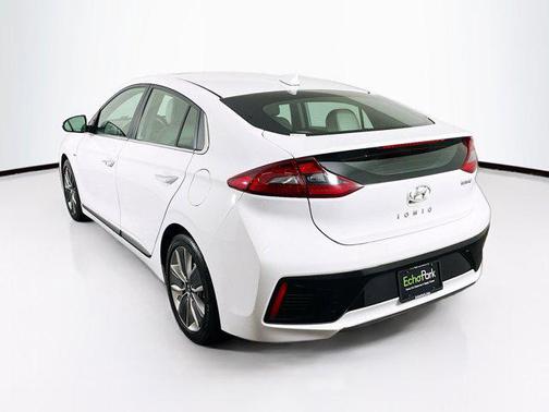 2017 Hyundai IONIQ Hybrid Limited