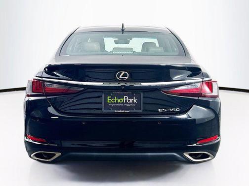 2022 Lexus ES 350 Base