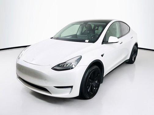 2022 Tesla Model Y Long Range Dual Motor All-Wheel Drive