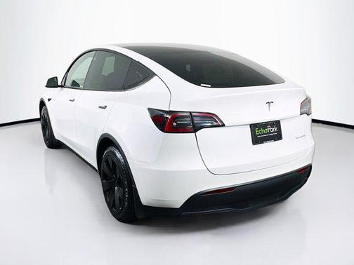 2022 Tesla Model Y Long Range Dual Motor All-Wheel Drive