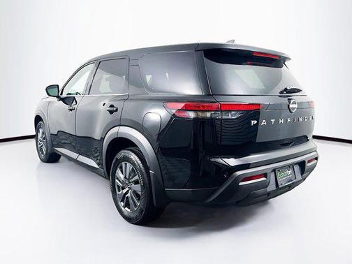 2024 Nissan Pathfinder S 4WD